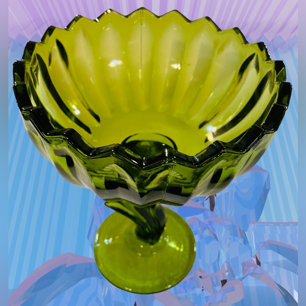 Indiana Glass Co Lotus Blossom Green Bowl/Compote with Pedestal, Carnival Glass - Picture 5 of 7